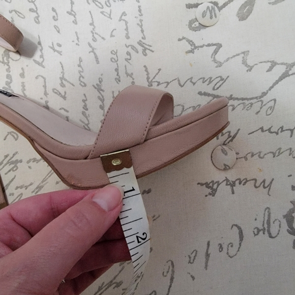 *Worn Once* Nine West, Chunky Sandal Heel - Picture 6 of 8